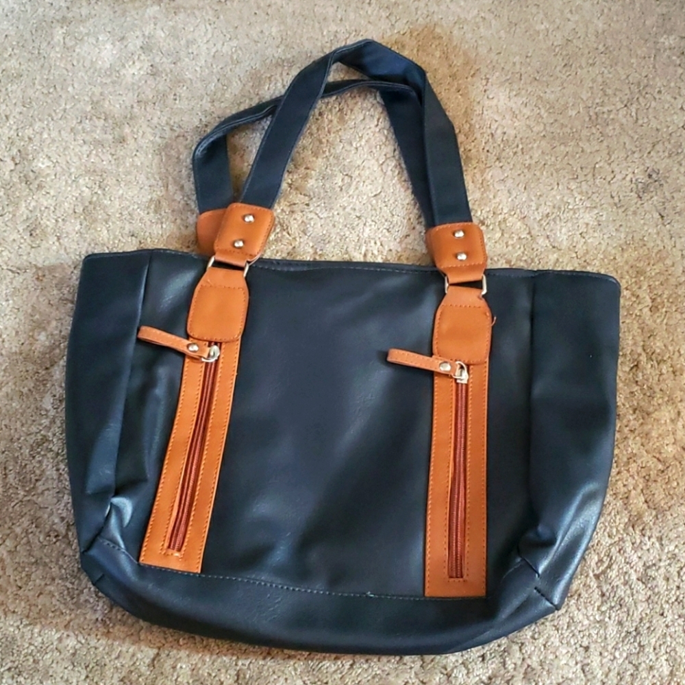 NWT Navy Blue Purse w/2 front pockets
